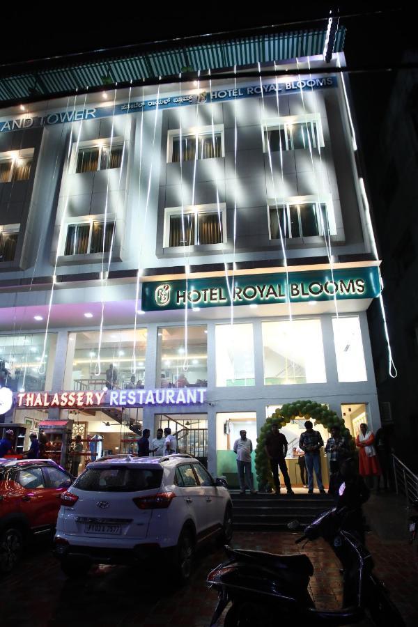 Hotel Royal Blooms Bangalore Extérieur photo